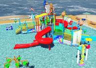 Keluarga Slide Theme Park Design Spiral / Straight Fun Interactive Water Rides