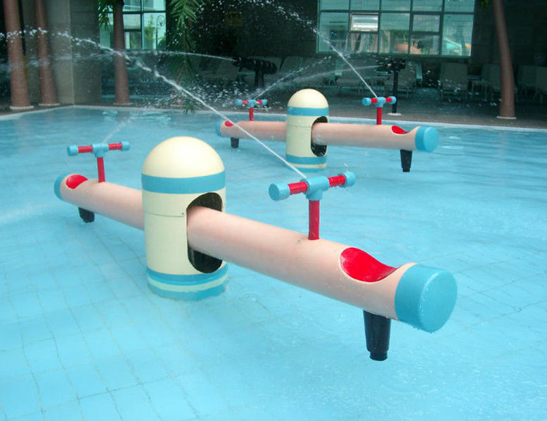 Taman Hiburan Fiber glass jungkat-jungkit bermain untuk anak-anak berwarna-warni Aqua Park peralatan
