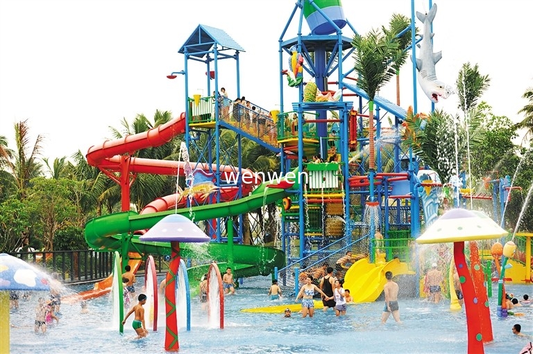 0.6m/Lane Water Park Slide Tube/Body Slide untuk Petualangan Ramah Keluarga
